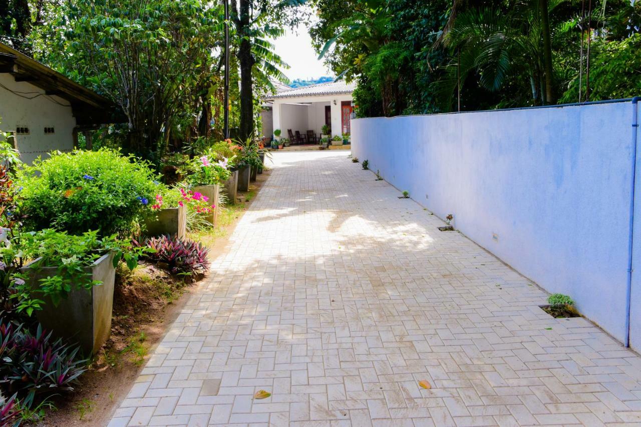 Homestay Garden Rest Kandy Exterior photo
